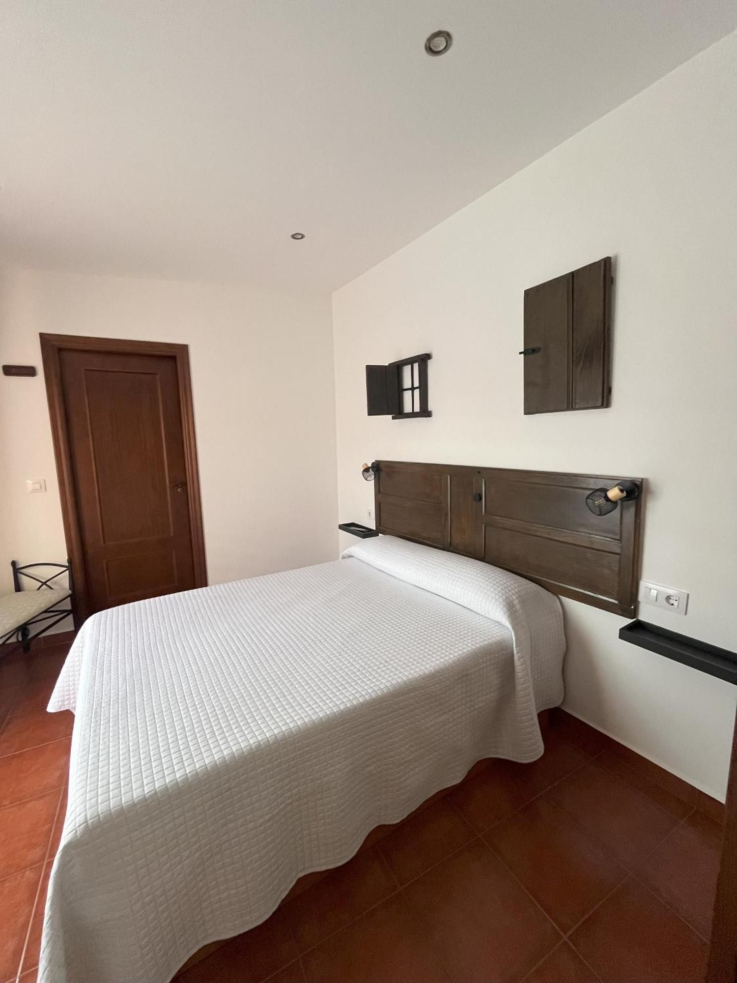 Casa Rural Las Pelliquerinas Almoharin Екстериор снимка